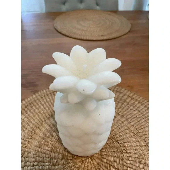 7" White Pineapple Handmade Candle - Picture 2 of 6